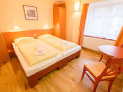 Zimmerbild 12