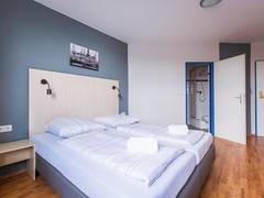 Zimmerbild 33