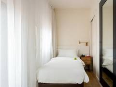 Zimmerbild 8