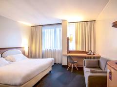 Zimmerbild 12