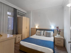 Zimmerbild 13