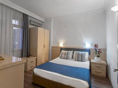 Zimmerbild 8