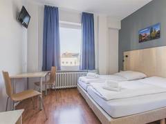 Zimmerbild 28