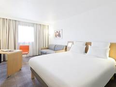 Zimmerbild 23
