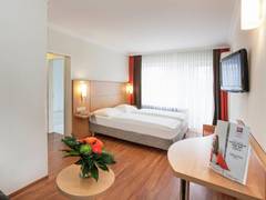 Zimmerbild 13