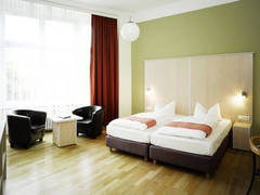 Zimmerbild 7