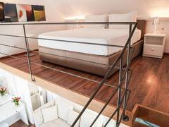 Zimmerbild 81