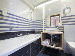 Zimmerbild 44