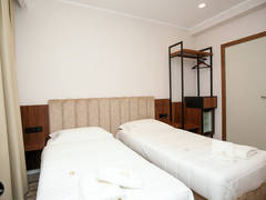 Zimmerbild 24