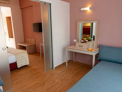 Zimmerbild 80