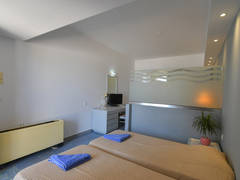 Zimmerbild 48