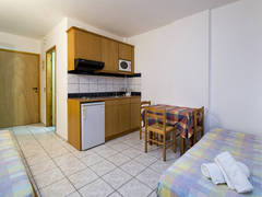 Zimmerbild 48