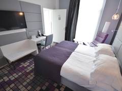Zimmerbild 23