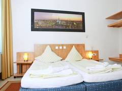 Zimmerbild 6