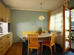 Zimmerbild 8