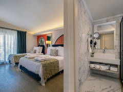 Zimmerbild 8