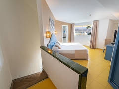 Zimmerbild 23