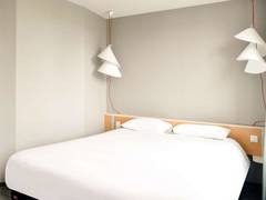 Zimmerbild 8