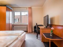 Zimmerbild 4