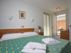 Zimmerbild 4