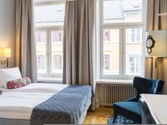 Zimmerbild 23