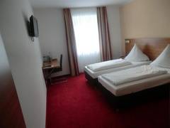 Zimmerbild 8