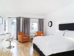Zimmerbild 2