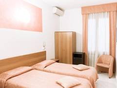 Zimmerbild 12