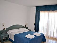 Zimmerbild 7