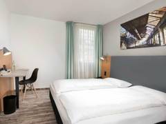 Zimmerbild 6