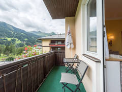 Zimmerbild 6