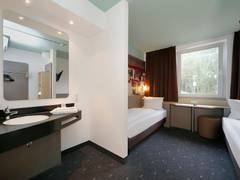 Zimmerbild 23