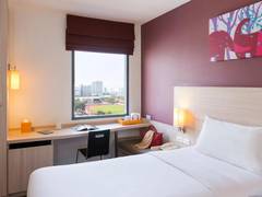 Zimmerbild 4
