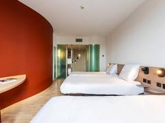 Zimmerbild 4