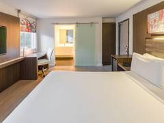 Zimmerbild 9