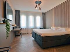 Zimmerbild 12