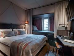 Zimmerbild 6