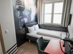 Zimmerbild 46
