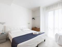 Zimmerbild 9