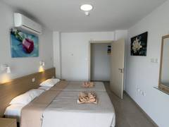 Zimmerbild 8