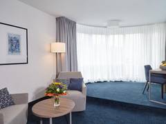 Zimmerbild 6