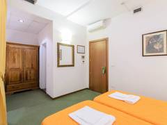 Zimmerbild 8