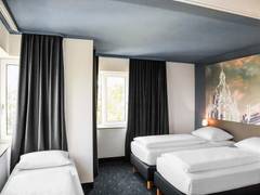 Zimmerbild 8