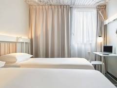 Zimmerbild 6