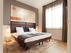 Zimmerbild 8