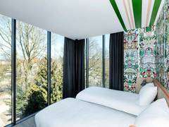 Zimmerbild 8