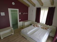 Zimmerbild 11