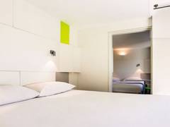 Zimmerbild 12