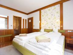 Zimmerbild 5