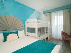 Zimmerbild 12